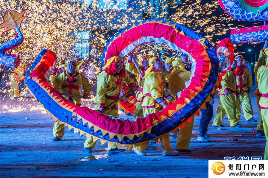 贵州大方:古镇舞龙迎元宵(图4) 贵州大方:古镇舞龙迎元宵(图4)