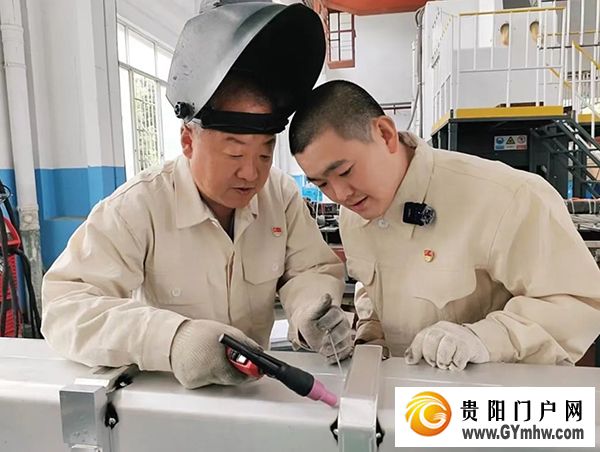 让技能人才层出不穷 贵州积极打造技能人才“孵化器”(图1) 让技能人才层出不穷 贵州积极打造技能人才“孵化器”(图1)