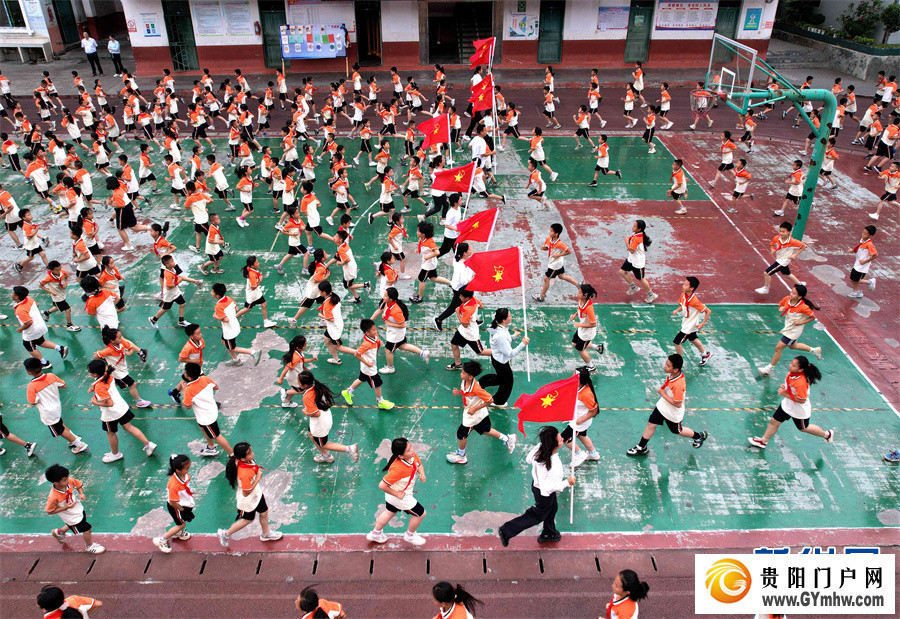 贵州黔东南:多彩活动迎“六一”(图3) 贵州黔东南:多彩活动迎“六一”(图3)