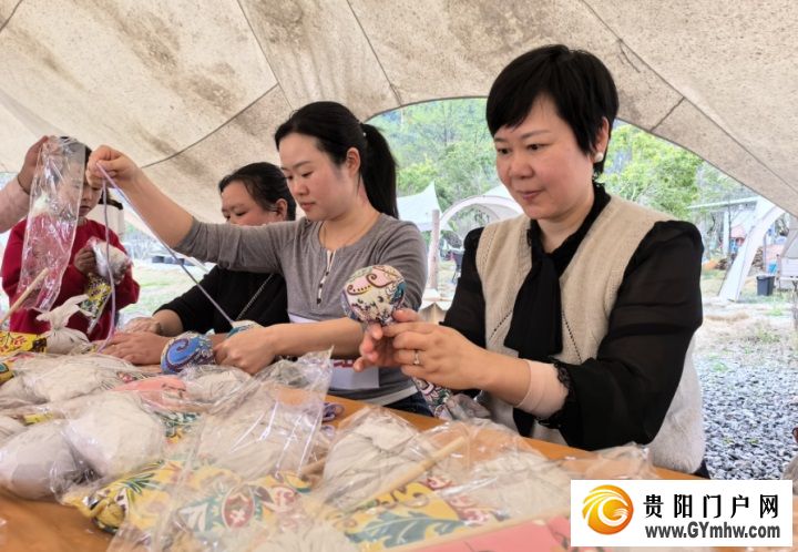 春风暖巾帼 中医润初心——铜仁市中医医院举办春游系列活动(图2) 春风暖巾帼 中医润初心——铜仁市中医医院举办春游系列活动(图2)