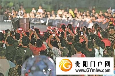 水龙点睛、星童奏乐、千人篝火……这场贵阳泼水节玩出了新高度(图8)